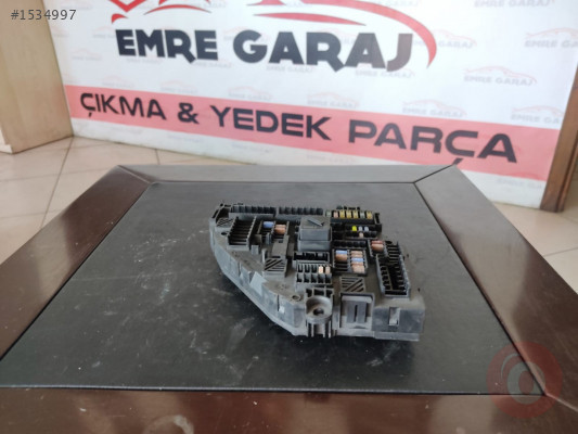 BMW X3 2012 9210860 SİGORTA KUTUSU