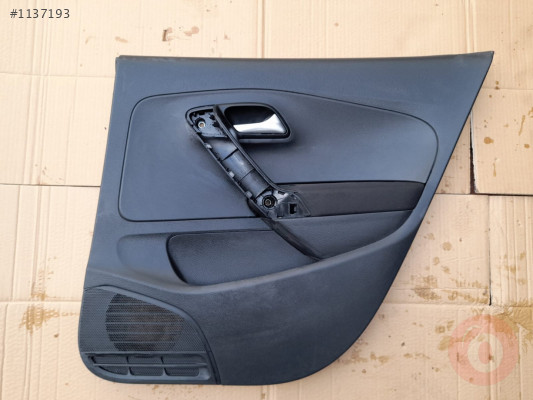 VW POLO 14-18 KAPI DÖŞEMESİ SAĞ ARKA (SİYAH) 6C6867212A DKB