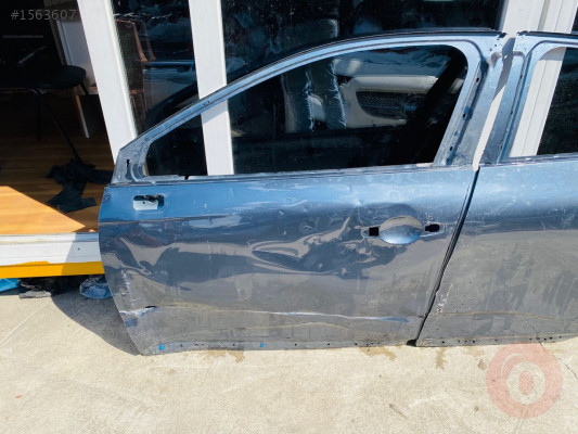 Renault clio 5 çıkma sol ön kapı