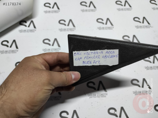 OEM;90306752 OPEL VECTRA-A ÇIKMA ARKA KAPI PENCERE KÖŞEBENTİ