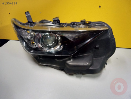 2015-2018 MODEL AURİS SAĞ FAR