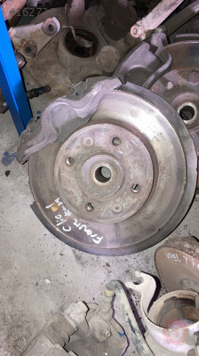 Renault Clio fransız kasa taşıyıcı fren merkezi