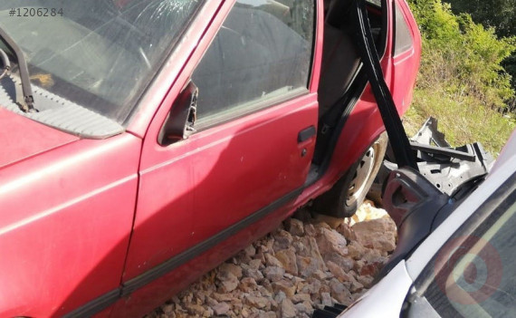 opel kadett 1.6 çıkma sol marşbiyel.