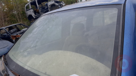 ford ranger çıkma ön cam