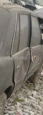 toyota corona 2.0 çıkma sağ arka kapı