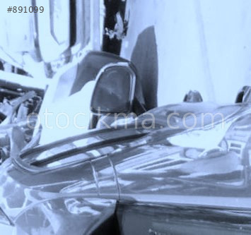 2019 VOLVO XC40 ÇIKMA DİKİZ AYNA CAMI.