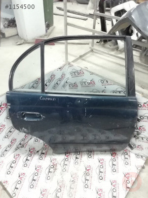 TOYOTA CORONA SAĞ ARKA KAPI