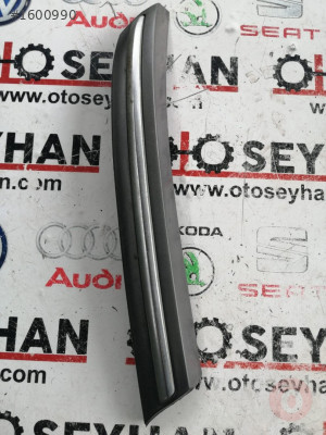 Toyota corolla 2008 ön panjur sağ üst nikelajı
