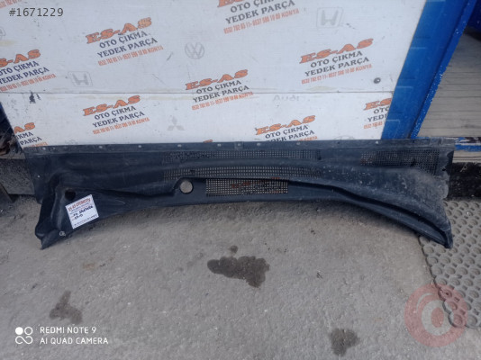 Kia Sportage Ön Cam Izgarası 2005-2010
