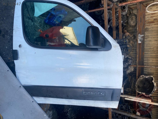 CİTROEN BERLİNGO SAĞ AYNA KOMPLE ÇIKMA