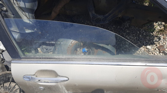 mitsubishi galant çıkma sağ ön kapı camı