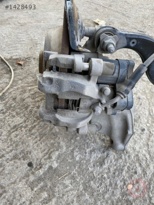 3Q0615406J vw tiguan 2017 sağ arka fren merkezi elektrikli