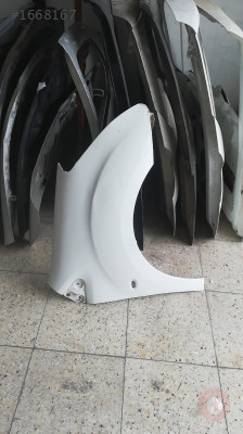 Citroen berlingo sağ ön çamurluk çıkma orjinal boyasız