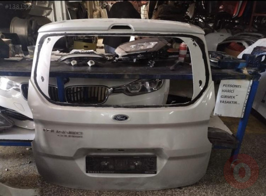FORD COURİER BAGAJ KAPAĞI VE TÜM ÇIKMA PARÇALAR