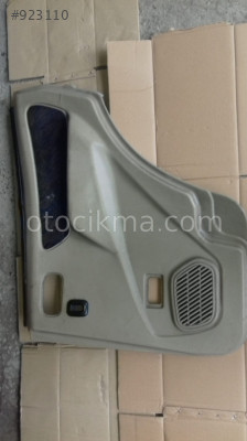 NİSSAN TERRANO 2001 MODEL  ARKA SAĞ KAPI DÖŞEMESİ