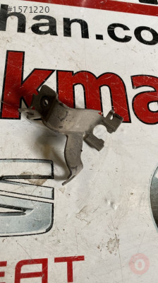 6Q0611842E fabia polo sağ ön taşıyıcı fren hortumu tutucu