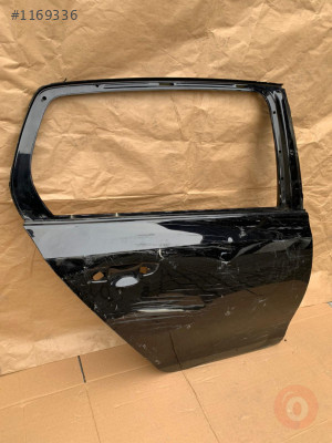 GOLF 6 09-12 SAĞ ARKA KAPI GÜMÜŞ SİYAH AZ HATALI 5K6833056K