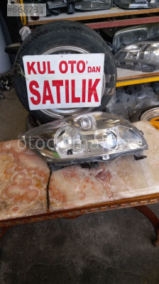 çıkma toyota auris sağ far