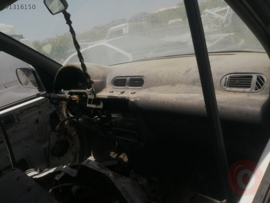 nissan vanetta gögüslük
