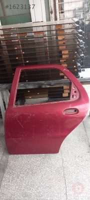 Fiat Palio sol arka kapı