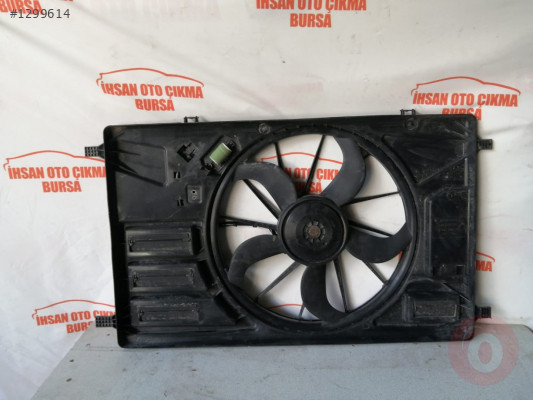 Peugeot 308 2015 - 2018 fan motoru fan davlumbazlı