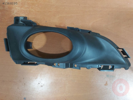 MAZDA 3 2004 - 2006  HB ( HATCHBACK ) SAĞ SİS KAPAĞI