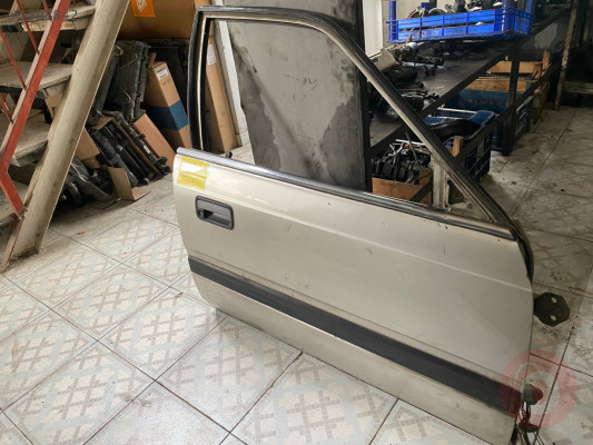 MAZDA 626 SAĞ ÖN KAPI DIŞ AÇMA KOLU ÇIKMA 1988-1992 MODEL