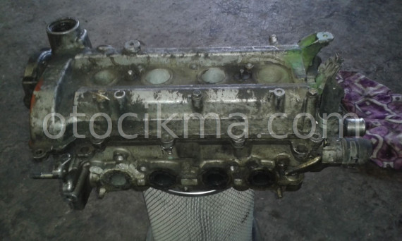 toyota yaris 1.3 çıkma dolu silindir kapağı