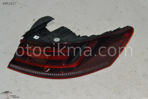 VOLKSWAGEN ARTEON SAĞ STOP 3G8945208J