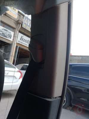 Toyota Auris Sağ Kapı Direk Üst Plastik 2013-2018