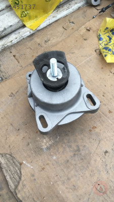 FORD TRANSİT MOTOR KULAĞI ORİJİNAL ÇIKMA 2014-2019