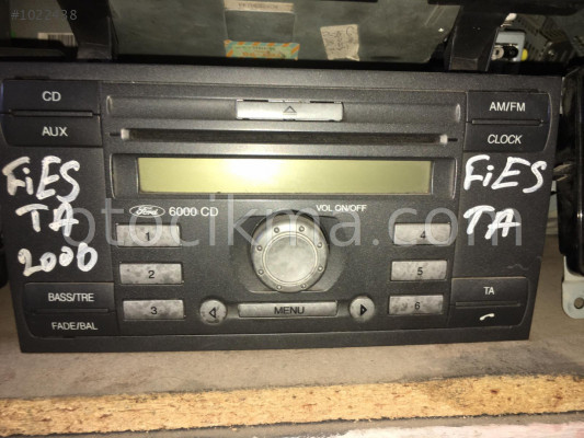 FORD FİESTA TEYP ÇIKMA PARÇA
