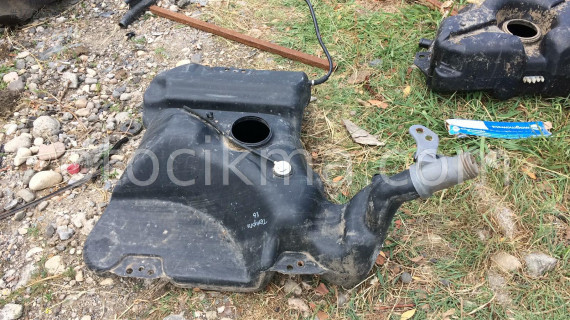 fiat tempra 1.6 çıkma benzin deposu