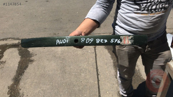 1996-2002 A4 BAGAJ TUTAMAĞI AUDİ ORJİNAL ÇIKMA PARÇA