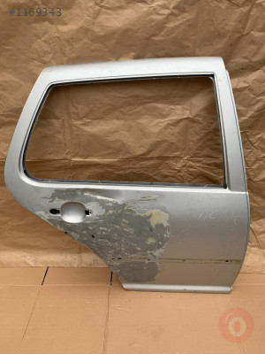 VW GOLF 4 98-04 SAĞ ARKA KAPI AZ HATALI GÜMÜŞ GRİ 1J6833056F