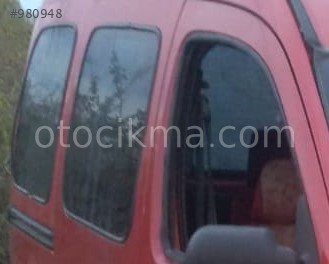 2006 model renault kangoo 1.9 çıkma sağ takım camlar