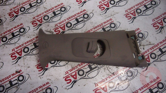Hyundai İx35 Orta Direk Sağ Üst Kaplaması 85841-2y100