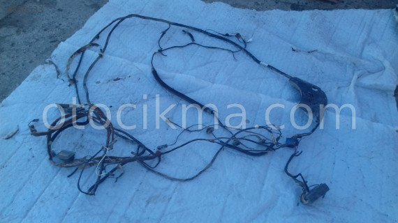 RENALUT MEGANE 1 1998 MODEL   ARKA BAĞAJ TESİSATI