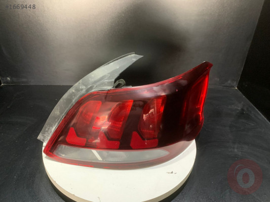 PEUGEOT 301 SAĞ STOP