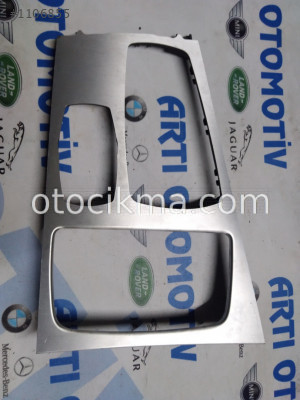 BMW 7 SERİSİ F01 KASA ORTA KONSOL TRİM ORJİNAL ÇIKMA