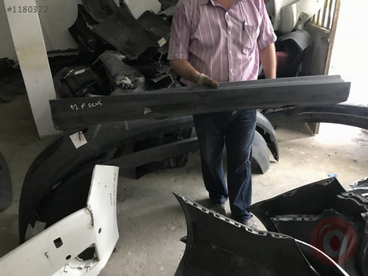 2012 FOCUS SAĞ MARŞBİYEL KAPLAMASI YARIM FORD ORJİNAL ÇIKMA
