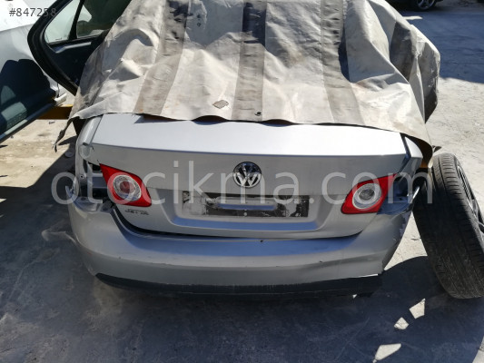 2008 jetta çıkma hatasız bagaj kapağı