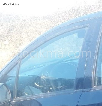2009 model peugeot 207 1.4 çıkma sol ön kapı camı