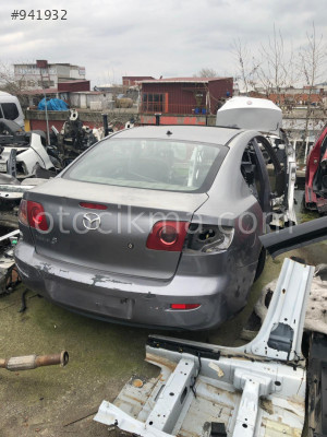 Mazda 3 Arka Tampon Gri hatasız orjinal çıkma