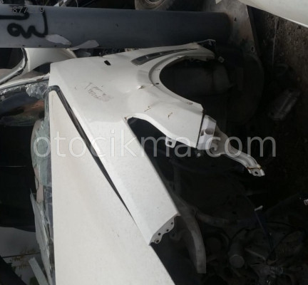 INFINITI FX35 HATASIZ SOL ÖN ÇAMURLUK.