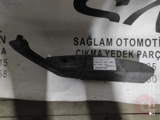OEM;3G0867166  VW PASSAT B8 SAĞ ÖN KAPI KOL DAYAMA