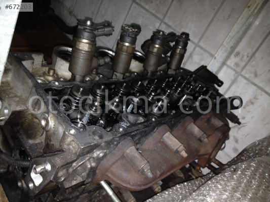 PEJO 307 2005 MODEL 1.4 DİZEL SİLİNDİR KAPAĞI