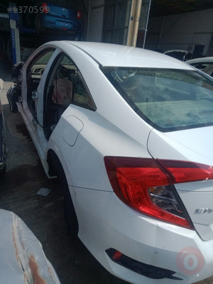 Honda Civic Sol Arka Çamurluk 2016-2021