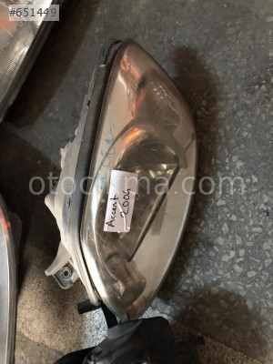 Hyundai Accent Sol ön far hatasız orjinal çıkma