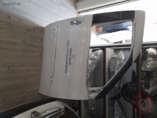 2019  model fiat doblo sag on kapi temiz beyaz cikma parca